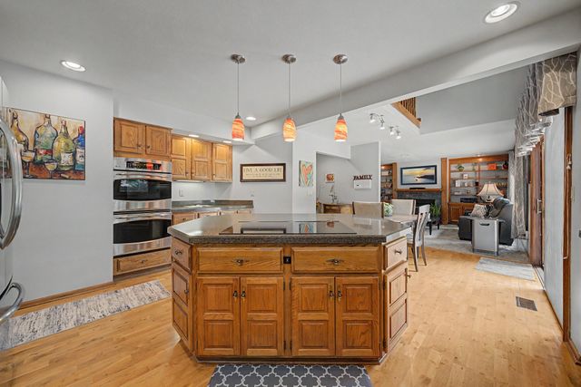 9618 Alpine Drive, Urbandale, IA 50322