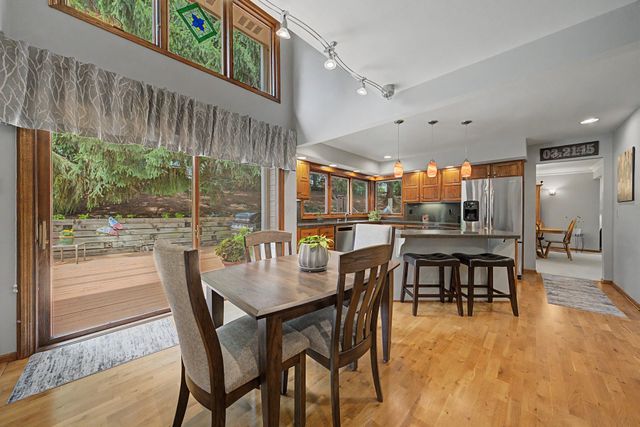 9618 Alpine Drive, Urbandale, IA 50322