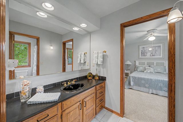 9618 Alpine Drive, Urbandale, IA 50322