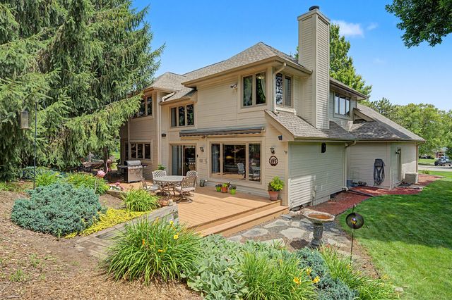 9618 Alpine Drive, Urbandale, IA 50322