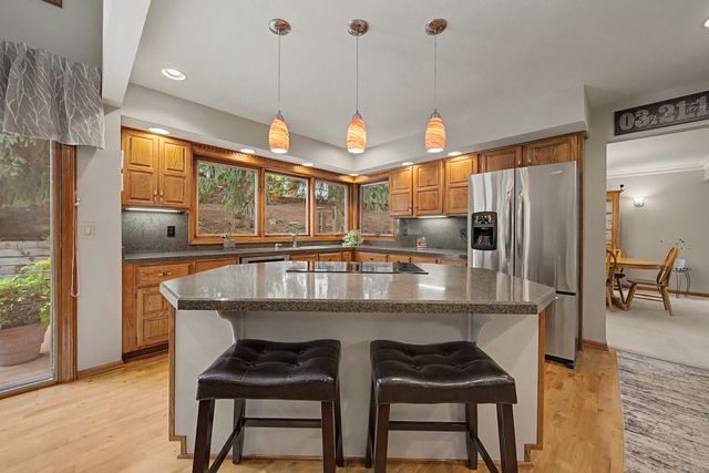 9618 Alpine Drive, Urbandale, IA 50322