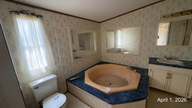 108 Cherokee LN, Thaxton, VA 24174