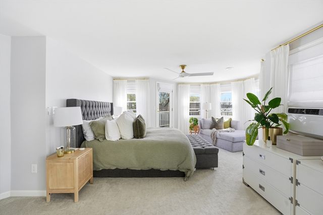 14 Stockbridge St, Cohasset, MA 02025