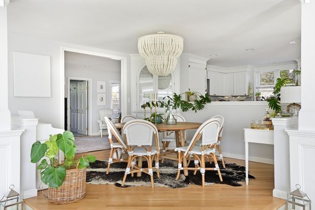 14 Stockbridge St, Cohasset, MA 02025