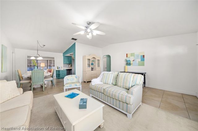 3833 Sunbird Circle, Sebring, FL 33872