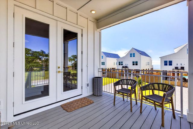 126 5th Avenue, Pass Christian, MS 39571