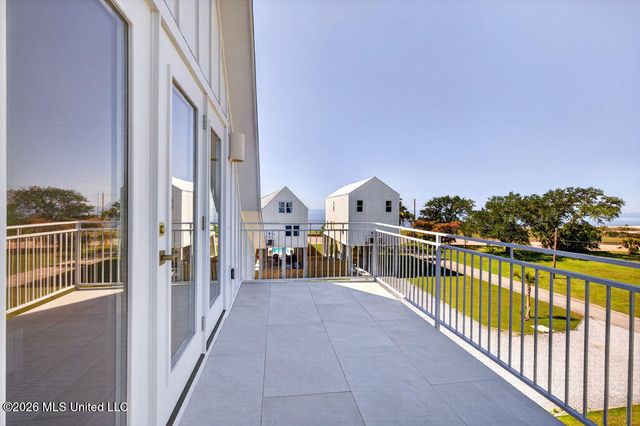 126 5th Avenue, Pass Christian, MS 39571