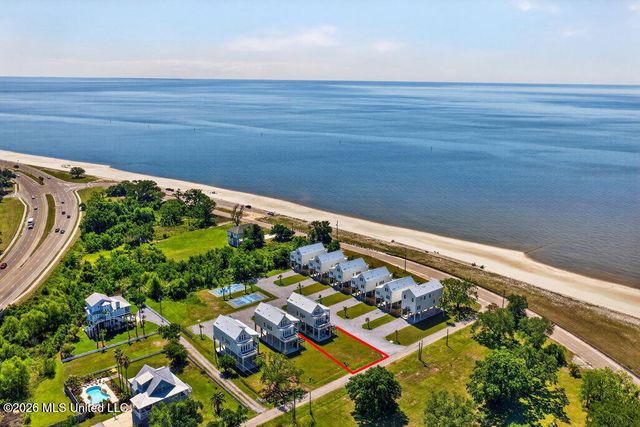 126 5th Avenue, Pass Christian, MS 39571