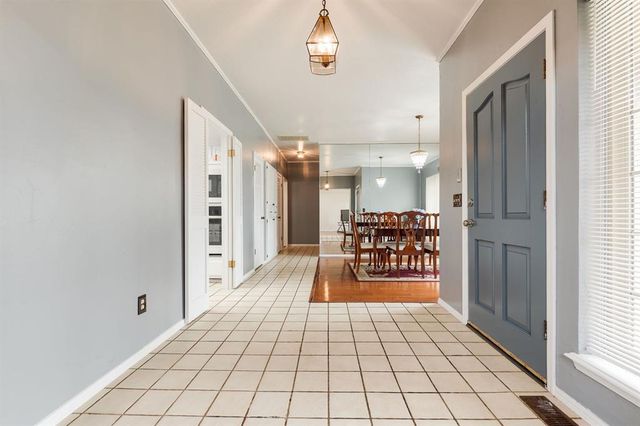 8105 Harvest Hills South Boulevard, Oklahoma City, OK 73132