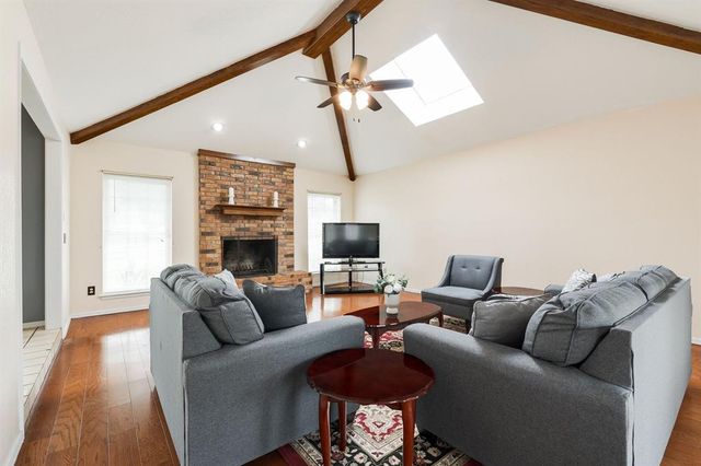 8105 Harvest Hills South Boulevard, Oklahoma City, OK 73132