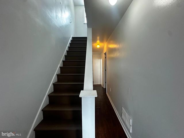 1813 N GRATZ ST, Philadelphia, PA 19121