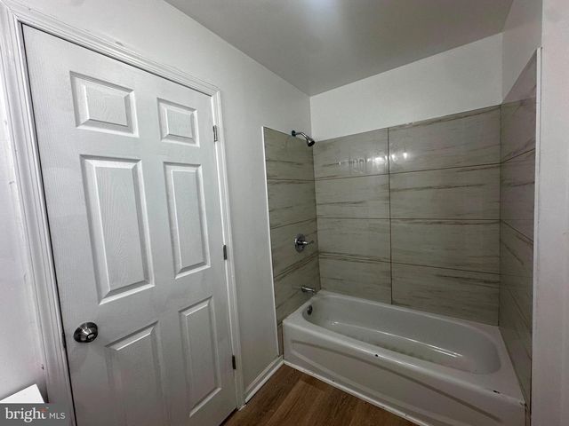 1813 N GRATZ ST, Philadelphia, PA 19121
