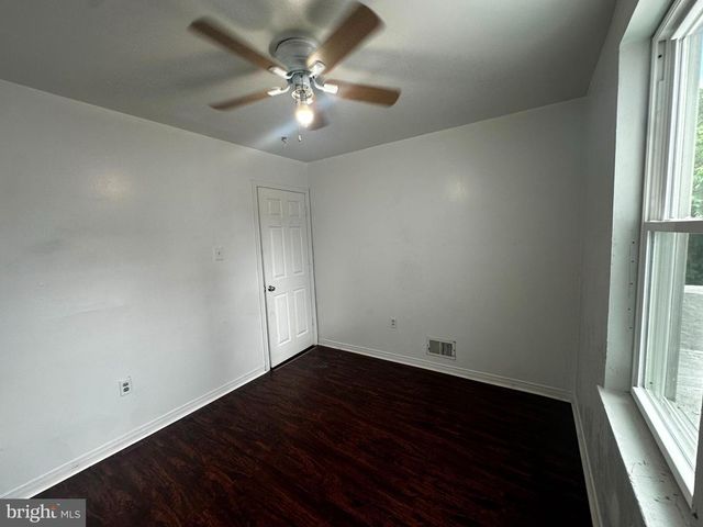 1813 N GRATZ ST, Philadelphia, PA 19121