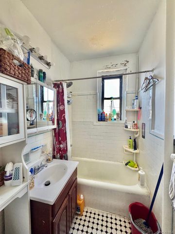 75 Grant Avenue, Brooklyn, NY 11208