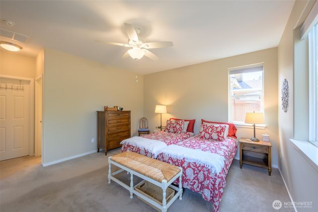 4933 Bend Drive NE, Lacey, WA 98516