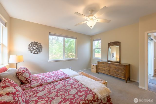 4933 Bend Drive NE, Lacey, WA 98516