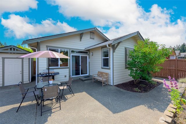4933 Bend Drive NE, Lacey, WA 98516