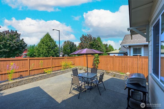 4933 Bend Drive NE, Lacey, WA 98516