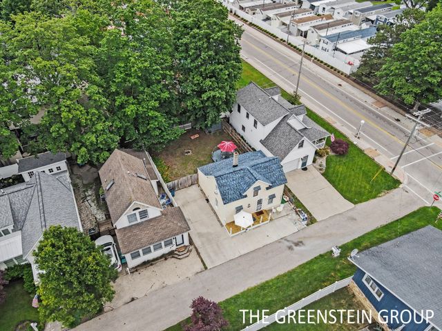 2243 1st Avenue, Park Twp, MI 49424