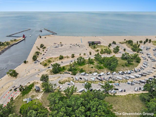 2243 1st Avenue, Park Twp, MI 49424