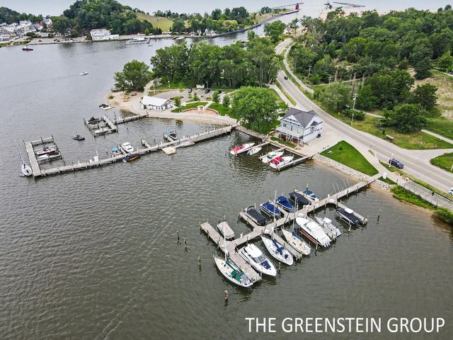 2243 1st Avenue, Park Twp, MI 49424