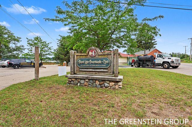 2243 1st Avenue, Park Twp, MI 49424