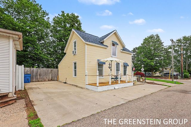 2243 1st Avenue, Park Twp, MI 49424