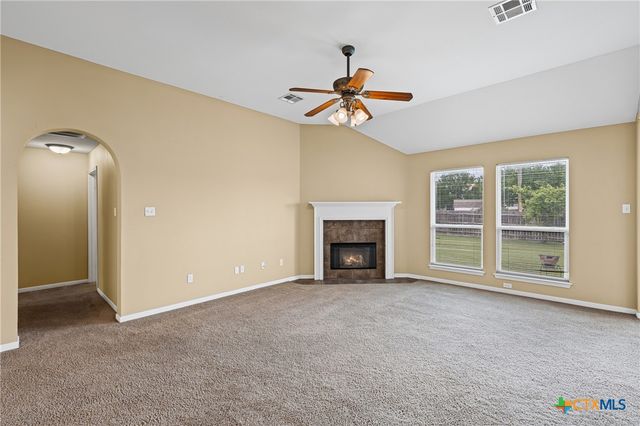 915 Neuberry Cliffe, Temple, TX 76502