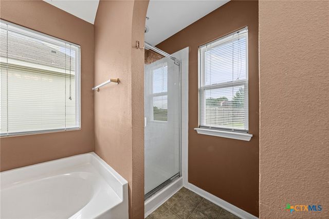 915 Neuberry Cliffe, Temple, TX 76502
