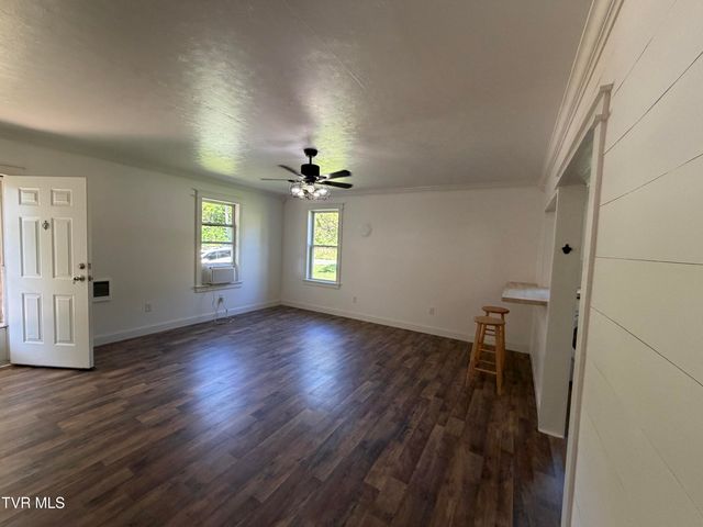 737 Spears Dykes Road, Greeneville, TN 37745