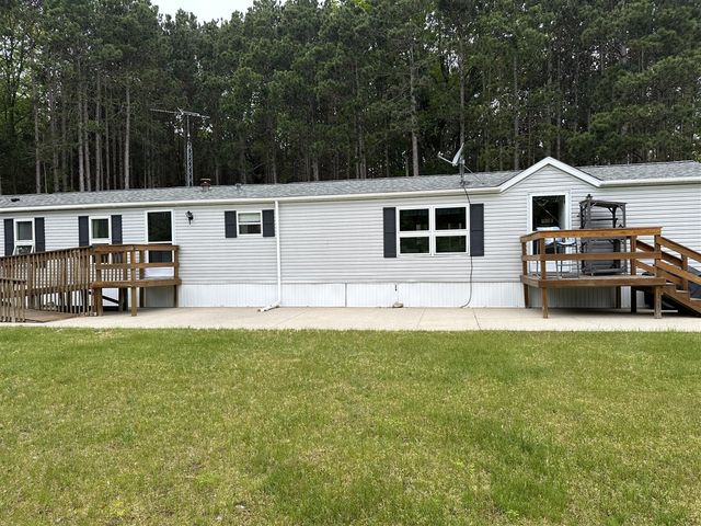 6835 W Deer Road, Mears, MI 49436