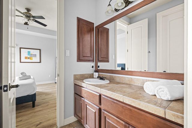 5001 McIntyre CIR, Austin, TX 78734