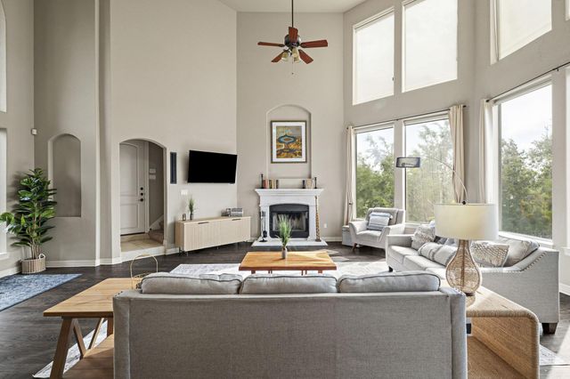 5001 McIntyre CIR, Austin, TX 78734