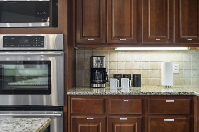 5001 McIntyre CIR, Austin, TX 78734