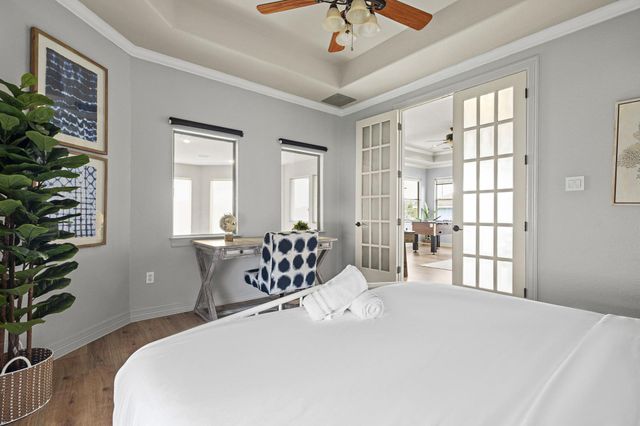 5001 McIntyre CIR, Austin, TX 78734