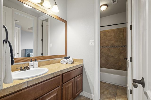 5001 McIntyre CIR, Austin, TX 78734