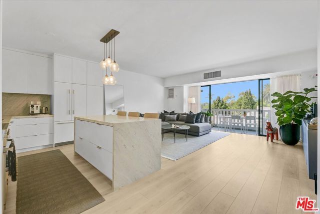 999 N Doheny Drive 312, West Hollywood, CA 90069