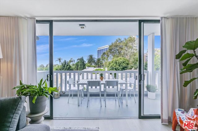 999 N Doheny Drive 312, West Hollywood, CA 90069