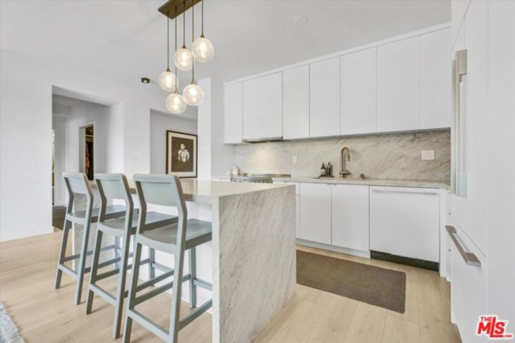 999 N Doheny Drive 312, West Hollywood, CA 90069