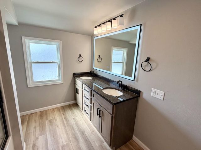 1305 E 6TH STREET, Merrill, WI 54452