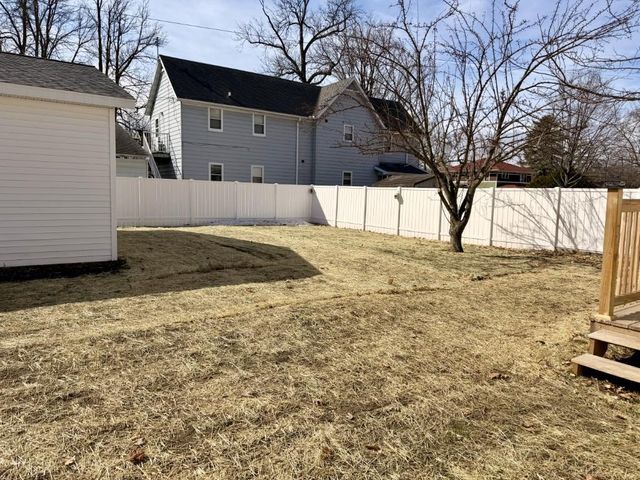 1305 E 6TH STREET, Merrill, WI 54452