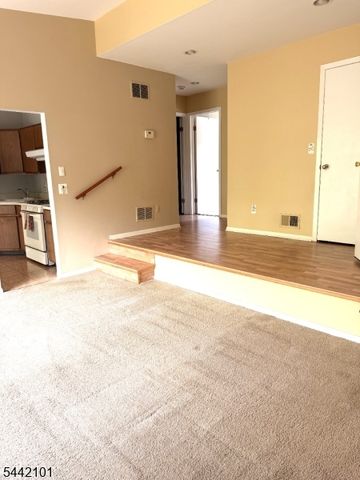 608 Spruce Hills Dr, Glen Gardner Boro, NJ 08826
