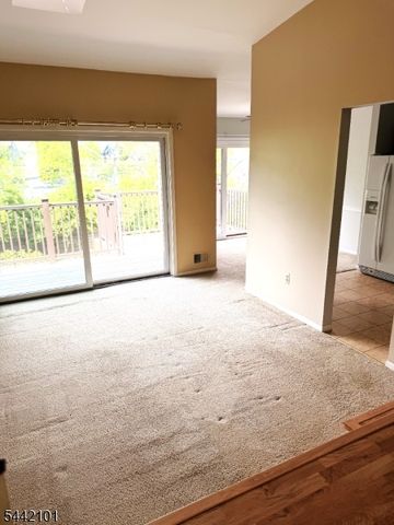 608 Spruce Hills Dr, Glen Gardner Boro, NJ 08826