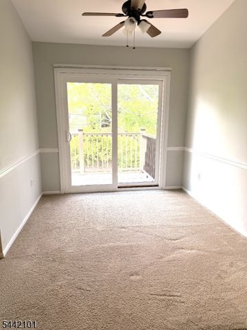 608 Spruce Hills Dr, Glen Gardner Boro, NJ 08826