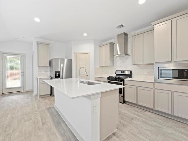 12733 Ermine St, Houston, TX 77047