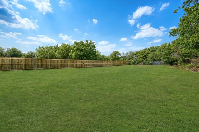 3325 Howard Street, Fort Worth, TX 76119