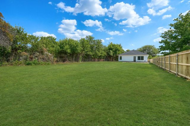 3325 Howard Street, Fort Worth, TX 76119