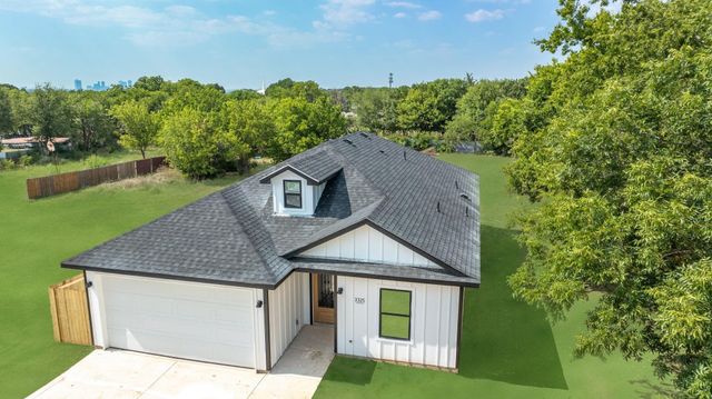 3325 Howard Street, Fort Worth, TX 76119