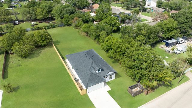 3325 Howard Street, Fort Worth, TX 76119