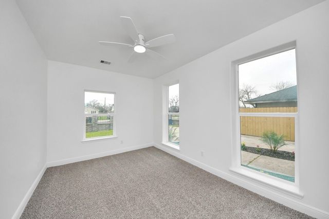 1313 Avenue G, South Houston, TX 77587
